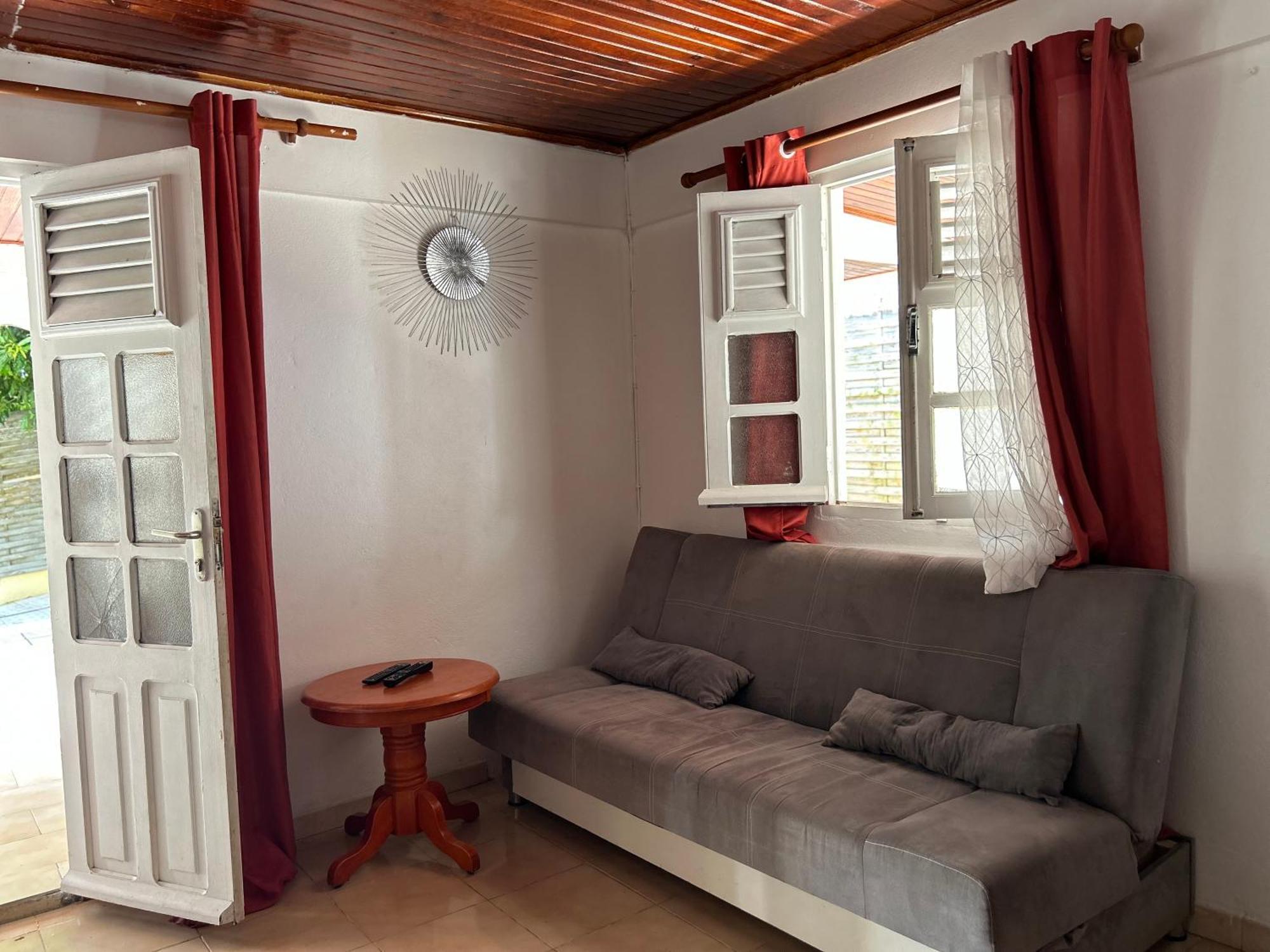 Villa A Louer A Sainte-Anne En Martinique Exterior photo
